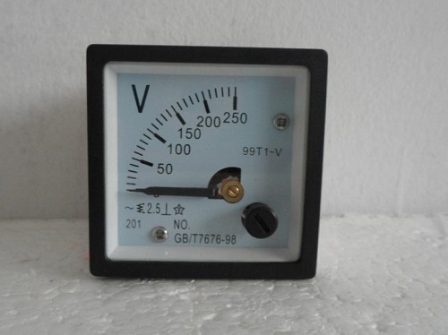 电压表的正确使用与维护技巧
